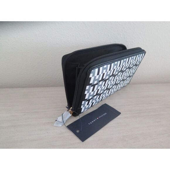 Tommy Hilfiger 69J4081 Women's Black/Gray/White TH Logo Zip-Around Wallet $80 - Picture 9 of 9